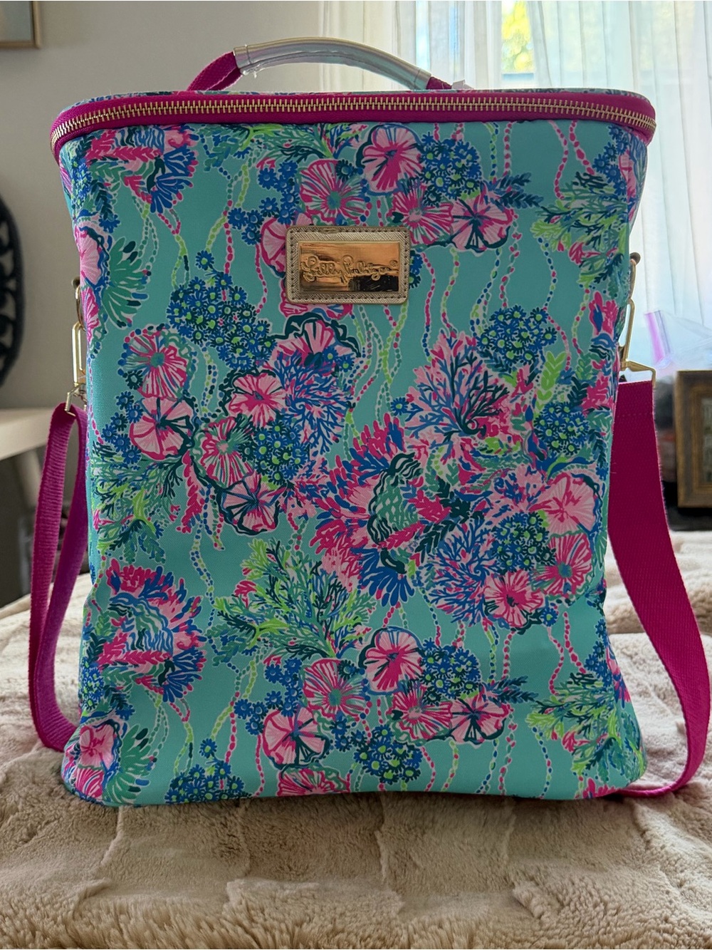 Lilly Pulitzer Beach you to it  Aqua Floral Wine Carrier  Bag Beach